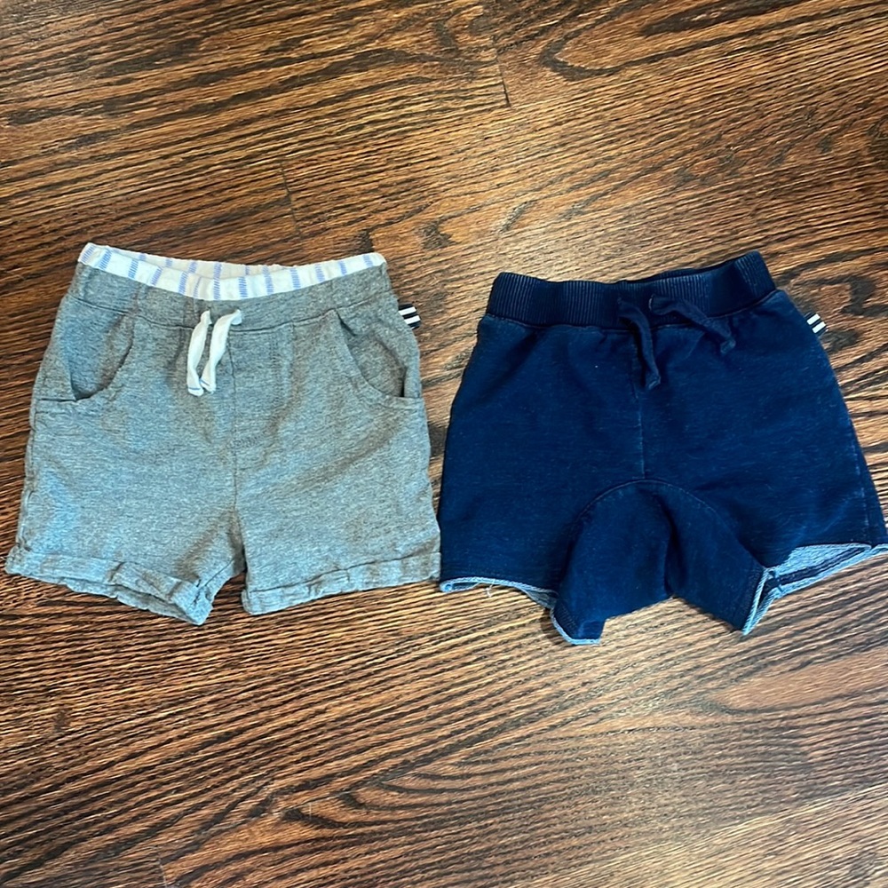 Two Splendid Shorts, 12-18 months. (158)